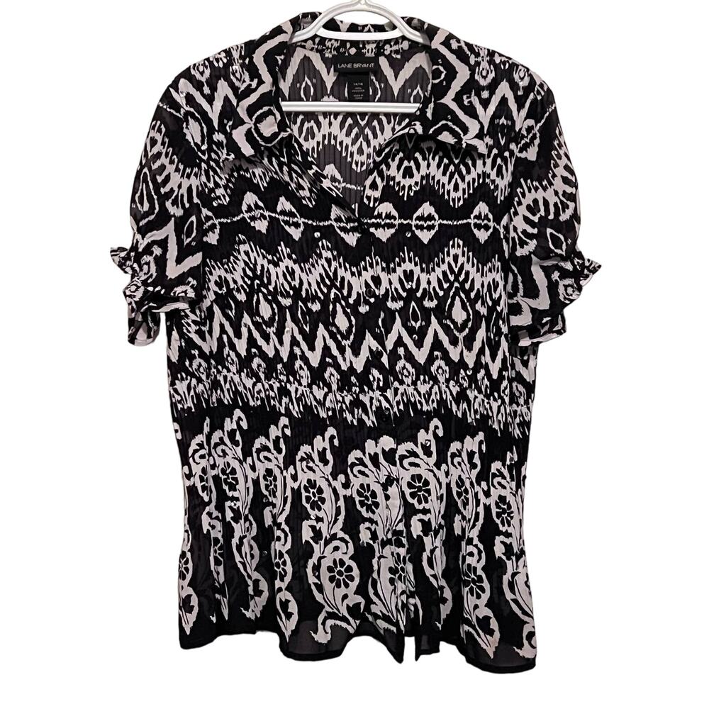 Lane Bryant Women's Black White Short Sleeve V-Neck Sequin Blouse Size 14/16